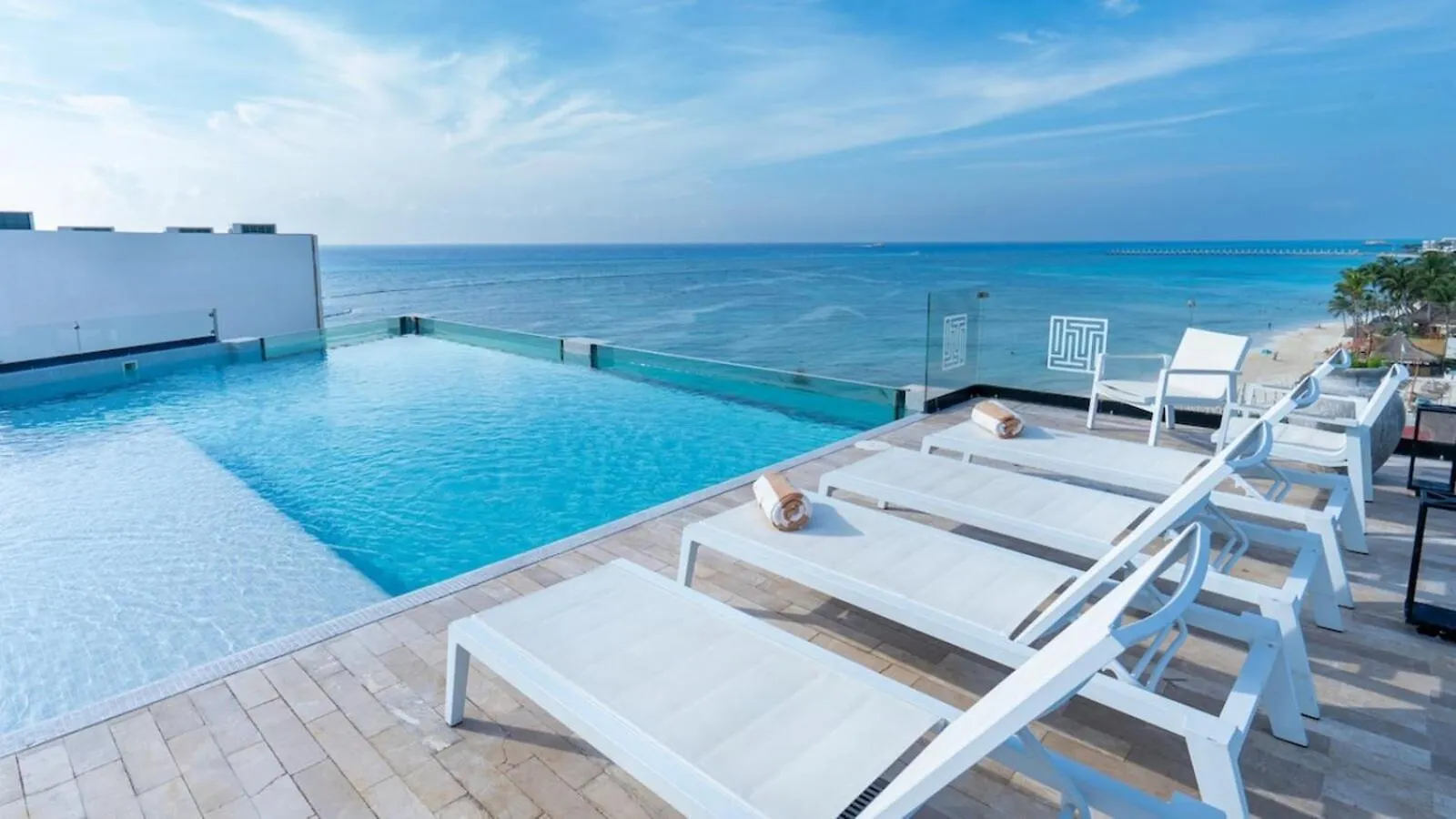 Beachfront Condo Roof Pool 5Th Ave 2 Blocks Gym Playa del Carmen 0*,  Mexico