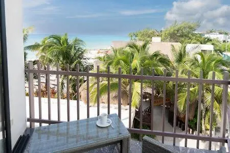 Apartment Beachfront Condo Roof Pool 5Th Ave 2 Blocks Gym Playa del Carmen