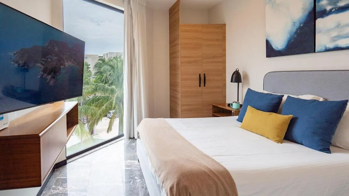 Beachfront Condo Roof Pool 5Th Ave 2 Blocks Gym Playa del Carmen 0*,
