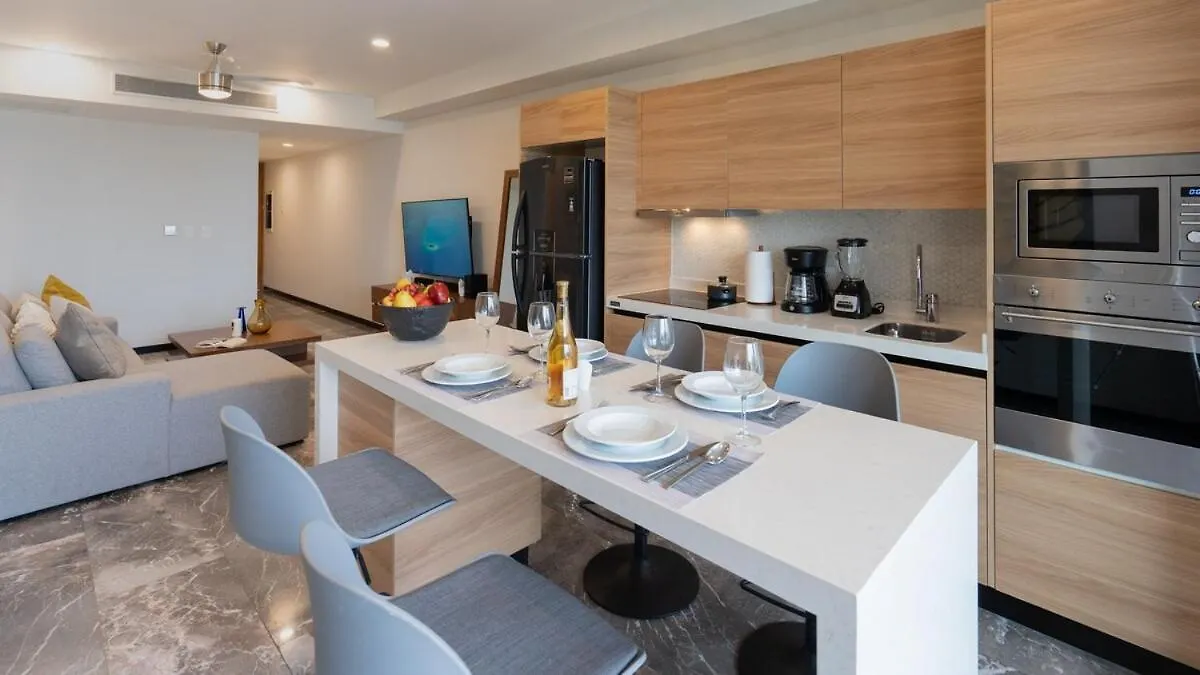 Apartment Beachfront Condo Roof Pool 5Th Ave 2 Blocks Gym Playa del Carmen Mexico