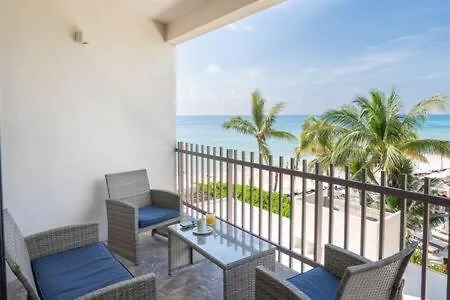 Beachfront Condo Roof Pool 5Th Ave 2 Blocks Gym Playa del Carmen 0*,